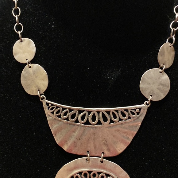 NWT Karma Bella Statement Necklace - Picture 4 of 5